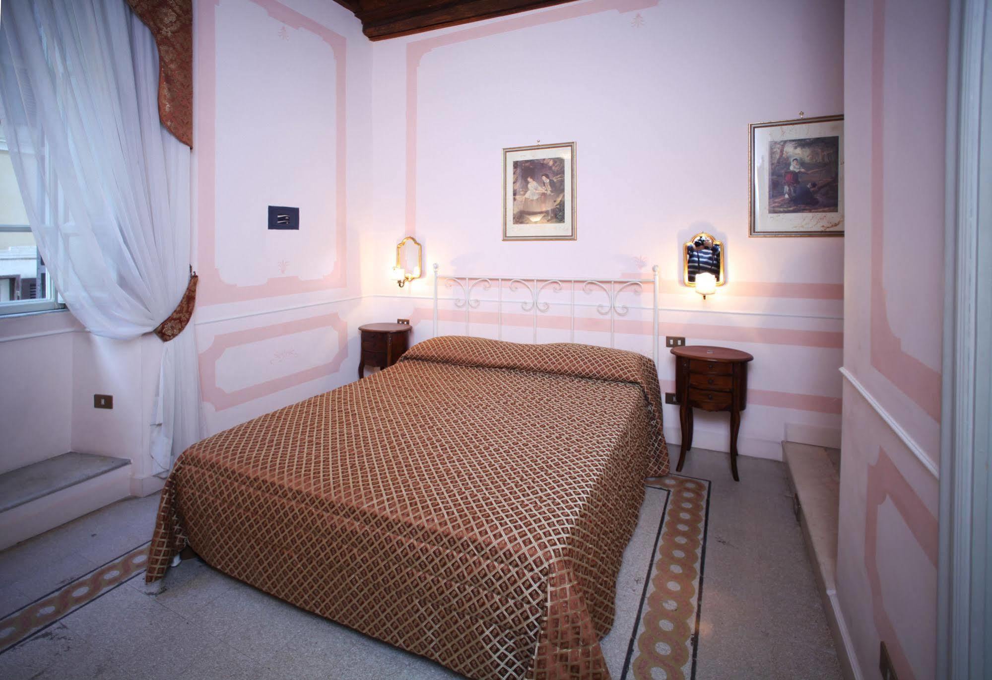 ローマ ラ メゾン デル オロロジャ Bed & Breakfast エクステリア 写真